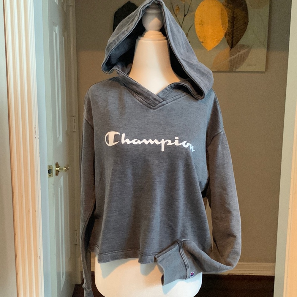 New Champion Sweatshirt Hoodie - Medium